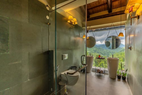 Leopard's Creek w/ Pool – 4 bedroom villa in Kasauli, Himachal Pradesh