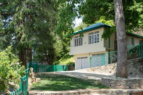 Ivory @ Nau Nabh Cottage – 2 bedroom villa in Shimla, Himachal Pradesh