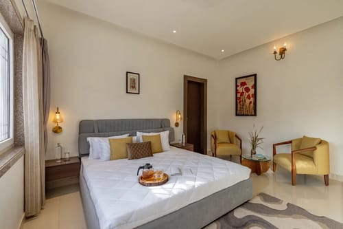 Shourya Zenna | 3-BHK | Pvt Pool & Garden | Terrace | Scenic Views