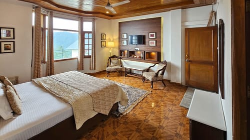 Valleys & Peaks – 4 bedroom villa in Shimla, Himachal Pradesh