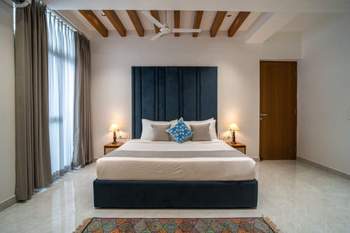 Udgam Vilas 3-BHK | Elegant Pet-friendly Apartment With Lift & Balcony Near Robber’s Cave – 3 bedroom villa in Dehradun, Uttarakhand