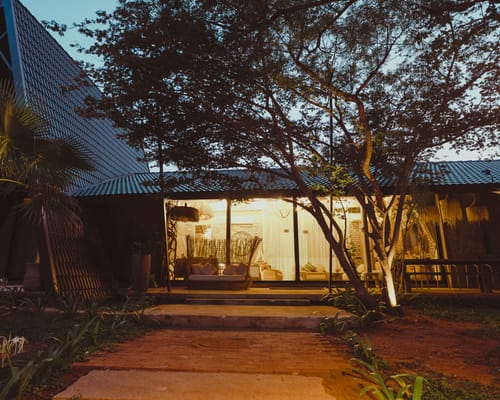 Bali Bay Cemara | 2-BHK Villa Set on 2 Acres with Shared Pool, Jacuzzi, Firepits & Bar Lounge – 2 bedroom villa in Bengaluru, Karnataka