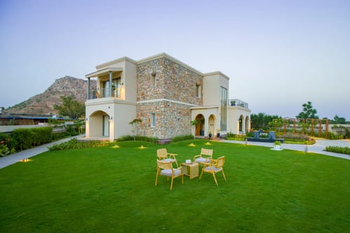 Villa Fiorita | Stunning Mediterranean-Style 3-BHK Villa With Private Pool & Outdoor Bar – 3 bedroom villa in Jaipur, Rajasthan