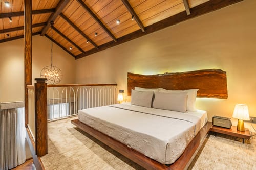 EKAM @ ILIKA W/ Heated Infinity Pool And Jacuzzi