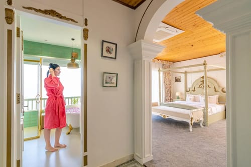 The English Country House | Victorian Suite