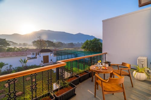 Truntum – 11 bedroom villa in Karjat, Maharashtra