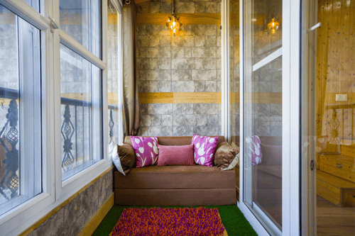 Hill Top Farmstead | Heritage 3-BHK English-Style Villa With Balcony, Gazebo & Stunning Hill Views – 3 bedroom villa in Shimla, Himachal Pradesh