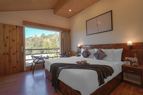 Stone Age | 1-Suite with Restaurant, Reception and Garden