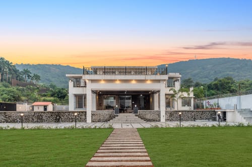Sunshine & Soul – 4 bedroom villa in Lonavala, Maharashtra