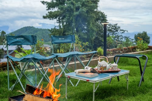 Himalayan Escape Calmara Cottage | 1 Hillside with Bathtub, Kitchenette, Shared Garden, Terrace & Views