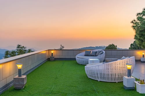 Orchid @ Serene w/ Outdoor Bonfire – 3 bedroom villa in Kasauli, Himachal Pradesh