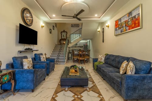 Pinecrest Manor – 4 bedroom villa in Kasauli, Himachal Pradesh