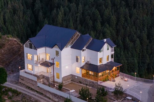 Haze @ The Theog Altair – 4 bedroom villa in Shimla, Himachal Pradesh