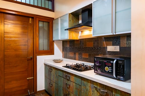 The Jazminn Alloyhall | 3-BHK Pet-friendly Apartment with Balcony | Near Bengaluru Palace – 3 bedroom villa in Bengaluru, Karnataka