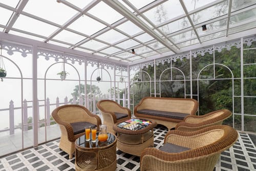 Feathers @ Forktail House