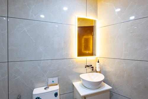 Emmanuel Residency | Super Deluxe Stay, Close to Metro Station, Lulu Mall & Marine Drive, Kochi – 1 bedroom villa in Kochi, Kerala