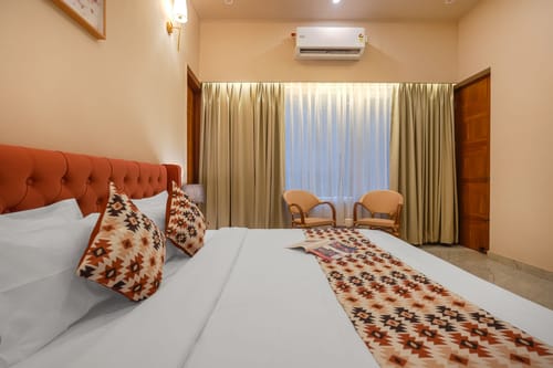 Dochi  |  4-BHK apartment with Hill Views, Living Room, & Balconies – 4 bedroom villa in Kasauli, Himachal Pradesh
