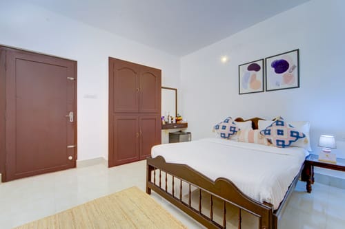 Riviera Residence Suite | Stunning Room With Shared Verandah, Sit-Out Area & Garden – 1 bedroom villa in Alappuzha, Kerala