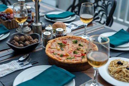 The Mohru Estate - Chail w/ Heated Pool