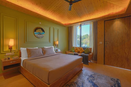 Pine View Resort | Pet-friendly Hilltop 1-Suite With Garden-Facing Balcony, Rooftop lounge, Restro & Game Zone – 1 bedroom villa in Kasauli, Himachal Pradesh