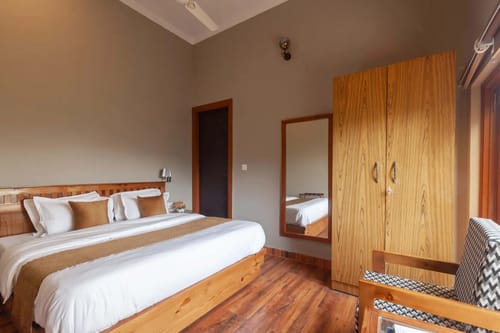 Amara Twilight | Pet-friendly 2-BHK Retreat Near Kainchi Dham With Scenic Views – 2 bedroom villa in Nainital, Uttarakhand