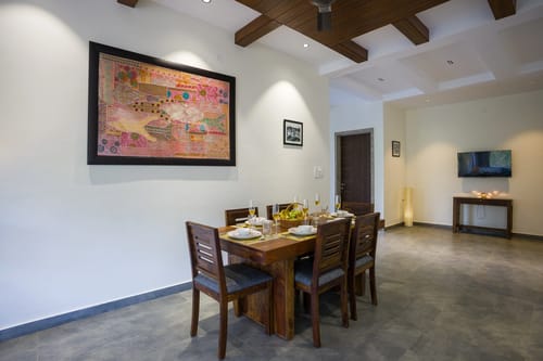 Kasturi Villa | 4-BHK Pet-Friendly Villa With Views of Sajjangarh Palace – 4 bedroom villa in Udaipur, Rajasthan