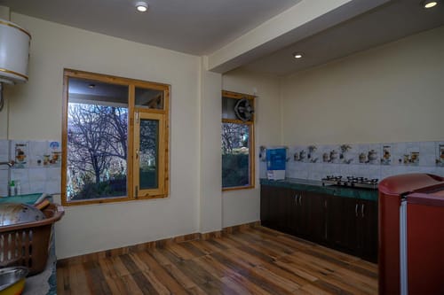 4 Rooms @ Stonehurst Cottage – 4 bedroom villa in Manali, Himachal Pradesh