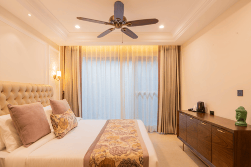 Royce Cottage | Luxe Hilltop 4-BHK Retreat With Indoor Bar, Terrace & Scenic Views