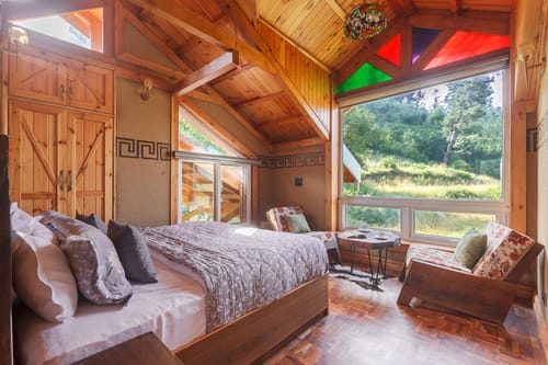 Suroor w/ Central Heating - Tangmarg