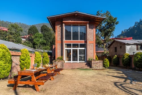 Casa Gaula | 4-BHK Cottage with  Lawn and Outdoor Sit-Out | 20 mins away from Bhimtal Lake – 4 bedroom villa in Bhimtal, Uttarakhand