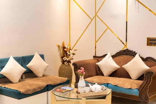 Crystal Farms | Pet-friendly 3-BHK Farmhouse with Private Pool, Bar, Garden & Elegant British Interiors | Close to Qutub Minar – 3 bedroom villa in Delhi NCR, Delhi