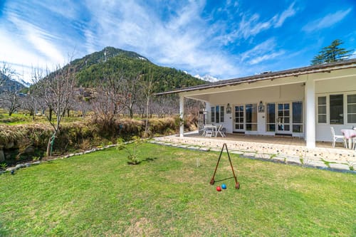 Soothing @ Ekaa House – 2 bedroom villa in Manali, Himachal Pradesh