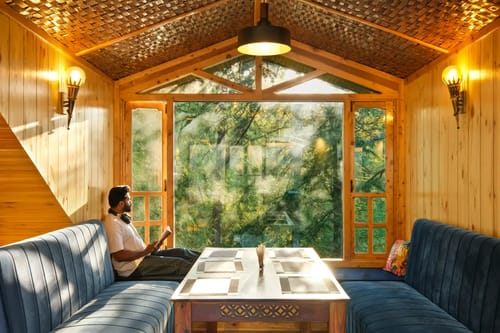 Cedarwood Cottage – 2 bedroom villa in Shimla, Himachal Pradesh