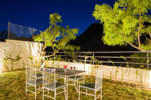Jade Arbőur | 3-BHK Moroccan-Inspired Villa with Private Pool & Panoramic Hill Views – 3 bedroom villa in Udaipur, Rajasthan