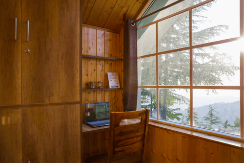 Hill Top Farmstead | Heritage 3-BHK English-Style Villa With Balcony, Gazebo & Stunning Hill Views – 3 bedroom villa in Shimla, Himachal Pradesh