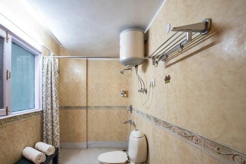 Meridian Oaks Estate | Lounge Areas | Outdoor Area With Hill Views – 1 bedroom villa in Shimla, Himachal Pradesh