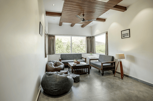 Kasturi Villa | 4-BHK Pet-Friendly Villa With Views of Sajjangarh Palace – 4 bedroom villa in Udaipur, Rajasthan