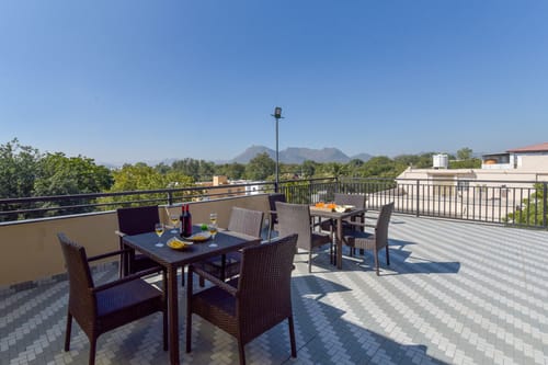 Auric Lake Villa | 2-Room Suite Shared Plunge Pool and Terrace | Near Fateh Sagar Lake – 2 bedroom villa in Udaipur, Rajasthan