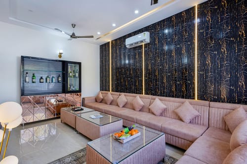KV Ventures Mirage | 3-BHK Villa With Common Pool, Garden, Gazebo & Sit-Out Area  | Pet-Friendly – 3 bedroom villa in Delhi Ncr, Delhi