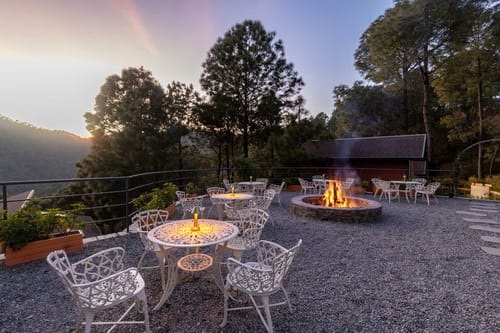 Matcha w/ Lawn @ Sirmour Baag – 6 bedroom villa in Kasauli, Himachal Pradesh