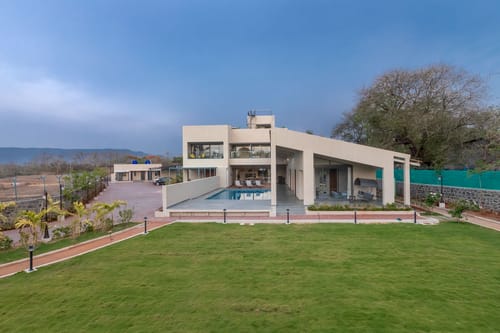 Villa Lemonade – 5 bedroom villa in Alibaug, Maharashtra