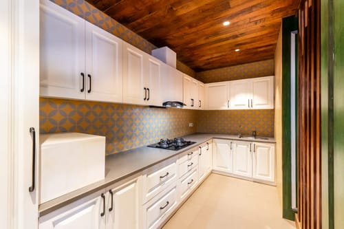 Shukrana 4BHK Luxury Retreat | Mall Road