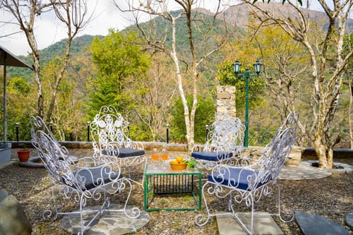 Zephyr Sierra | 2-BHK Hillside Villa With Common Pool, Gym & Restro – 2 bedroom villa in Mussoorie, Uttarakhand
