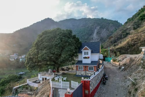 Woodpeckers Suite – 1 bedroom villa in Dehradun, Uttarakhand