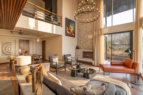 3 Rooms @ Savara w/ Heated Infinity Pool and Jacuzzi Villa in Kasauli
 – 3 bedroom villa in Kasauli, Himachal Pradesh