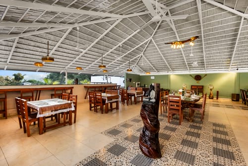 Twisted Tree | 1-Room Suite Pet-Friendly Suite with Shared Pool, Bar & Restaurant – 1 bedroom villa in Coorg, Karnataka