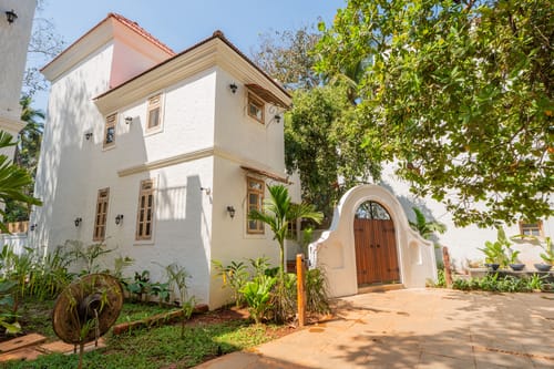 Amayah Oshaan | 9-BHK Indo-Portuguese Escape With Common Pool