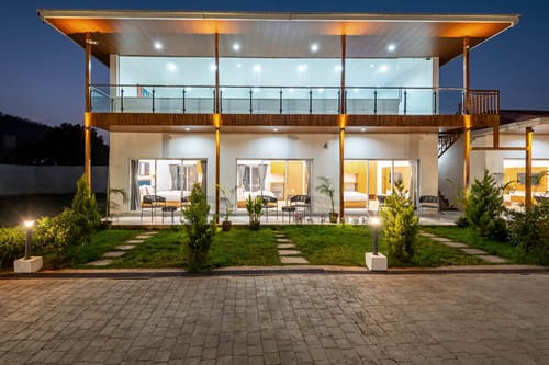 The Grand Ten – 10 bedroom villa in Karjat, Maharashtra