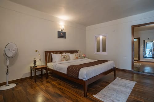 Headingly Suites | Lake-Facing 2-Room Retreat Just Above Mall Road