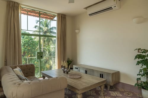 Moonstone Villa w/ Pool & Rooftop Jacuzzi